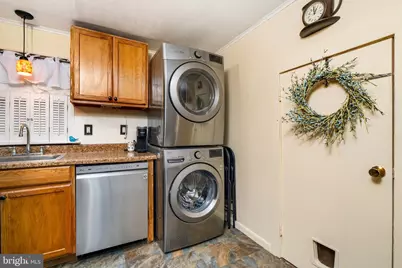 18 Miles Avenue, Bordentown, NJ 08505 - Photo 5