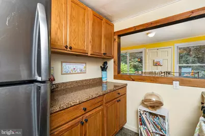 18 Miles Avenue, Bordentown, NJ 08505 - Photo 11