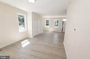 111 Barclay St, Burlington, NJ 08016 - Photo 3