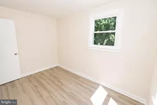 111 Barclay St, Burlington, NJ 08016 - Photo 11