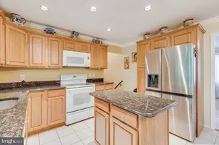 4 Heatherwood Ct, Medford, NJ 08055 - Photo 11
