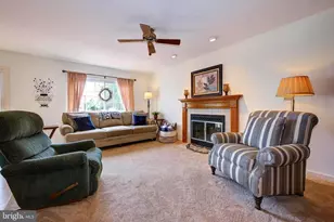 64 Jennifer Ln, Burlington, NJ 08016 - Photo 5