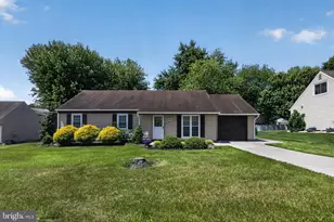 227 Tenby Chase Dr, Delran, NJ 08075 - Photo 3