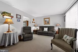 227 Tenby Chase Dr, Delran, NJ 08075 - Photo 11