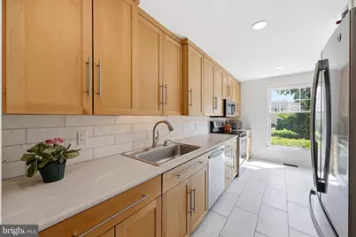 633 E Main Street #B2, Moorestown, NJ 08057 - Photo 5