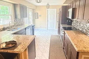 131 Toledo Ln, Willingboro, NJ 08046 - Photo 5