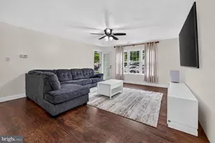 501 Harwood Ct, Mount Laurel, NJ 08054 - Photo 3