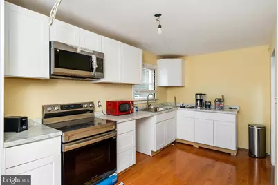 319 Station Road, Florence, NJ 08554 - Photo 5