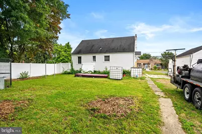 319 Station Road, Florence, NJ 08554 - Photo 15