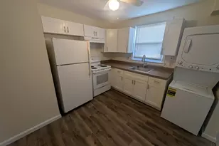 12 Florence Tollgate, Florence, NJ 08518 - Photo 3