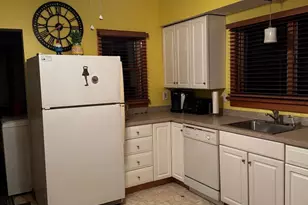 323 4th W, Florence, NJ 08518 - Photo 3
