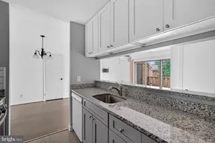 714 Woodhollow Dr, Evesham, NJ 08053 - Photo 7