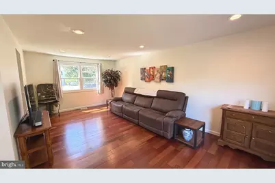 71 Coachman Drive, Bordentown, NJ 08505 - Photo 3
