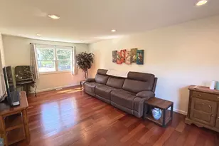 71 Coachman Dr, Bordentown, NJ 08505 - Photo 3