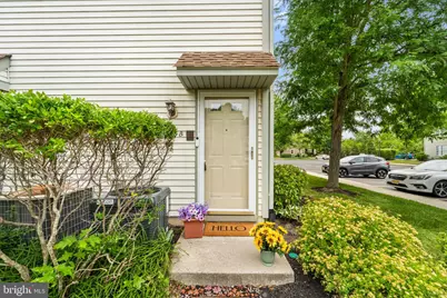 2402-B Shurlock Court, Mount Laurel, NJ 08054 - Photo 5
