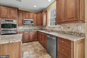 228 Leffler Cir, Florence, NJ 08518 - Photo 21