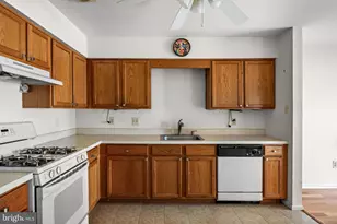 5801 Riverfront Dr, Palmyra, NJ 08065 - Photo 7