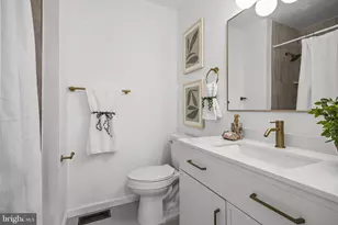 1 Dickson Dr, Medford, NJ 08055 - Photo 33