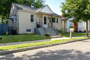 219 Front St, Fieldsboro, NJ 08505 - Photo 3