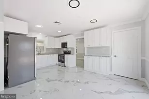 10 Midfield Ln, Willingboro, NJ 08046 - Photo 13