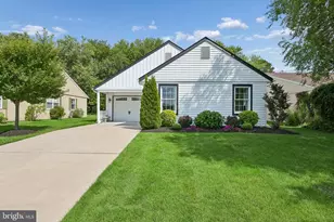 136 Dorchester Dr, Southampton, NJ 08088 - Photo 3