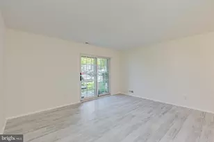 5711 Adelaide Dr, Mount Laurel, NJ 08054 - Photo 9