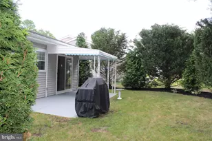 73 Huntington Dr, Southampton, NJ 08088 - Photo 7
