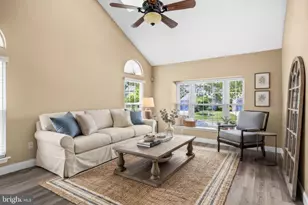 16 Eddlewood Pl, Mount Laurel, NJ 08054 - Photo 5