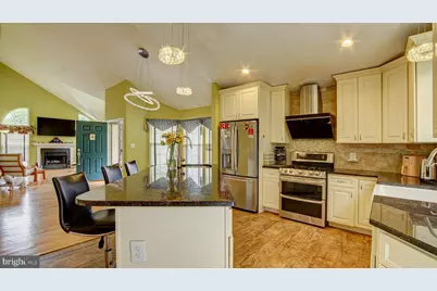 24 Foxchase Drive, Burlington, NJ 08016 - Photo 15