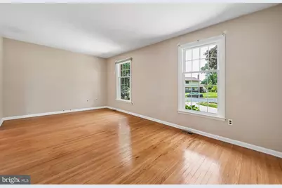649 Cornwallis Drive, Mount Laurel, NJ 08054 - Photo 7