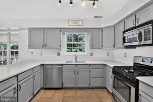 999 Kensington Dr, Eastampton, NJ 08060 - Photo 7