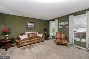 101 Handler Dr, Burlington Township, NJ 08016 - Photo 5