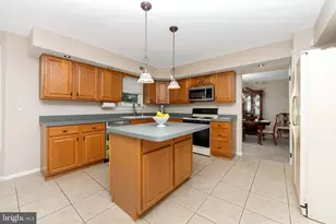 101 Handler Dr, Burlington Township, NJ 08016 - Photo 11