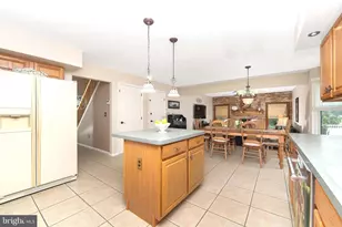 101 Handler Dr, Burlington Township, NJ 08016 - Photo 13
