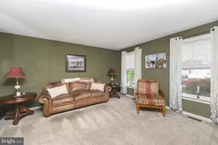 101 Handler Dr, Burlington Township, NJ 08016 - Photo 5