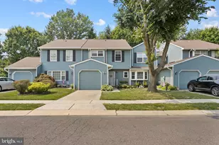 7 Fairfax Ct, Bordentown, NJ 08505 - Photo 3