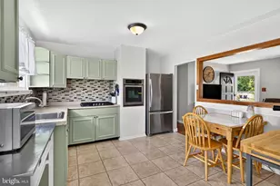 207 S Garden Blvd, Edgewater Park, NJ 08010 - Photo 5