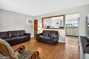 207 S Garden Blvd, Edgewater Park, NJ 08010 - Photo 3