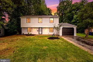 27 Parkside Cir, Willingboro, NJ 08046 - Photo 1