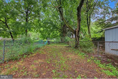 411 Lawrence Street, Burlington, NJ 08016 - Photo 23