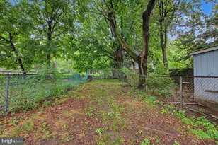 411 Lawrence St, Burlington, NJ 08016 - Photo 23