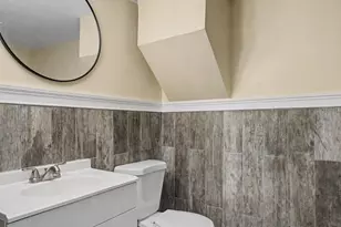 411 Lawrence St, Burlington, NJ 08016 - Photo 7