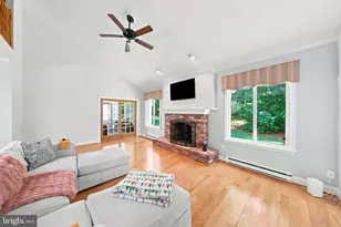 9 Stonybrook Ct, Medford, NJ 08055 - Photo 7