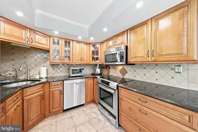 9 Stonybrook Court, Medford, NJ 08055 - Photo 3