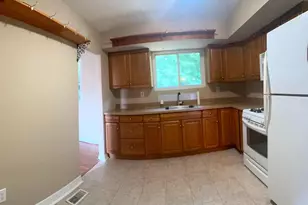 25 Walnut Dr, Burlington Township, NJ 08016 - Photo 11