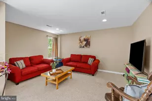 128 Sandhurst Dr, Mount Laurel, NJ 08054 - Photo 33