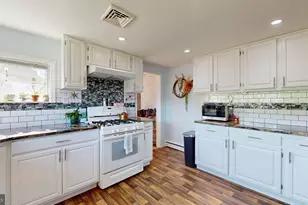 143-147 W Hampton St, Pemberton, NJ 08068 - Photo 5