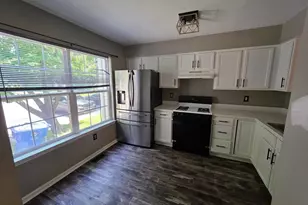 203 River Ct, Fieldsboro, NJ 08505 - Photo 5