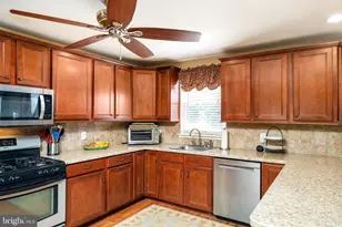 1043 Hornberger Ave, Florence, NJ 08554 - Photo 7