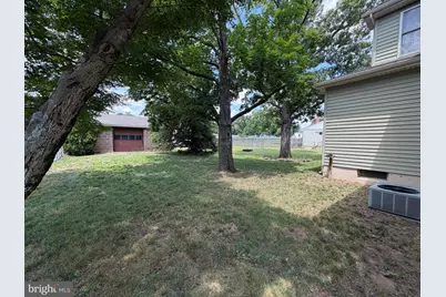 1043 Hornberger Avenue, Florence, NJ 08554 - Photo 3